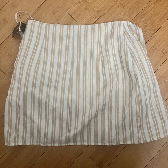 NWT Lulu's white and gold striped wrap mini skirt - Picture 5 of 5
